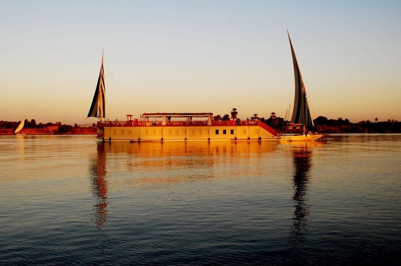 Dahabeya Queen Farida Segel Nilkreuzfahrt