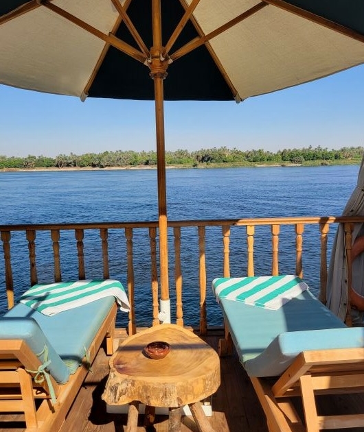Dahabeya Queen Farida Sonnendeck