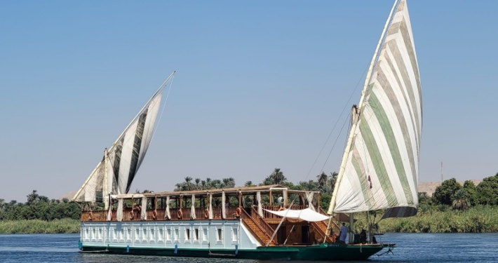 Dahabeya Queen Farida