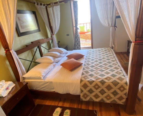 Queen Farida Suite